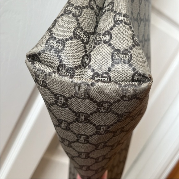 Gucci Plus Tote Bag - Picture 9 of 13